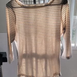 Eddie Bauer 3/4 sleeve Outdoor Cream & White Top.